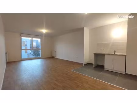 appartement 3 pièces 65 m²