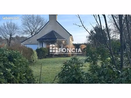 maison de 2001 au coeur de son bourg  proche rivière et commerces de proximités