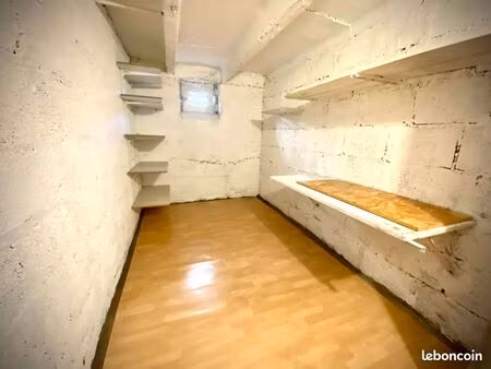 cave facile d’accès pour box / stockage / entrepôt / garde meuble