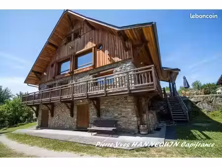 chalet 7 pièces 217 m²
