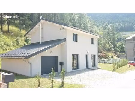 a vendre maison à fourneaux