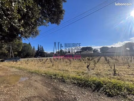 terrain 905 m² sorgues