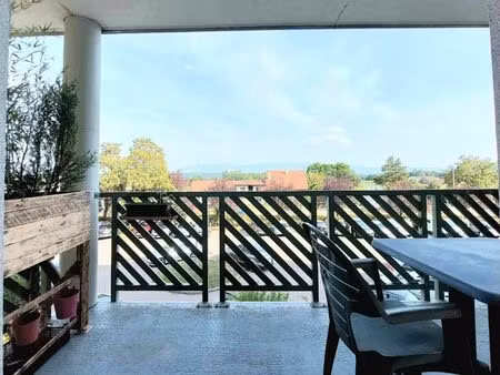 appartement t3 traversant de 71.8 m² avec balcon  cave et garage agence s'abstenir svp