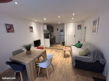 hypercentre toulouse. mèto jean jaures