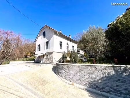 maison 10 pièces 190 m²