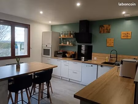 maison de plain pied rénovée 103 m2 - terrain 1800 m2 - 3 chambres