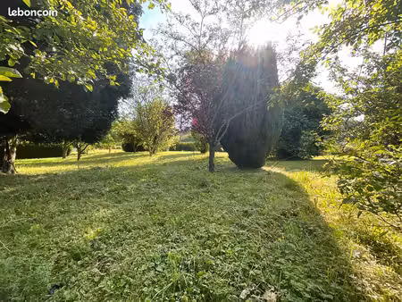 terrain 684 m² authuille