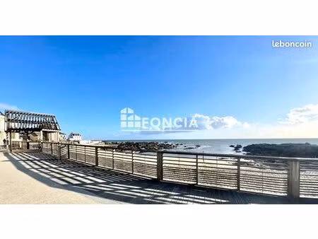 a vendre – studio cabine idéalement situé au croisic  à deux pas de la plage