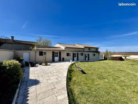 maison 10 pièces 250 m²