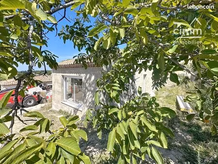 villa 4 pièces 120 m²