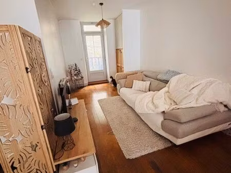 appartement t3/4 avec terrasse