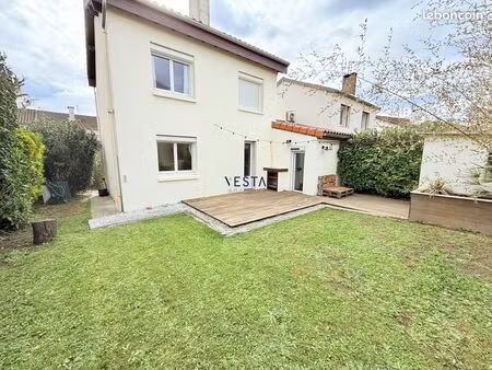 maison 6 pièces 90 m²