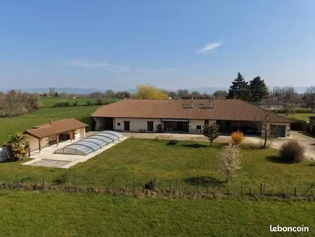 ferme 6 pièces 195 m²