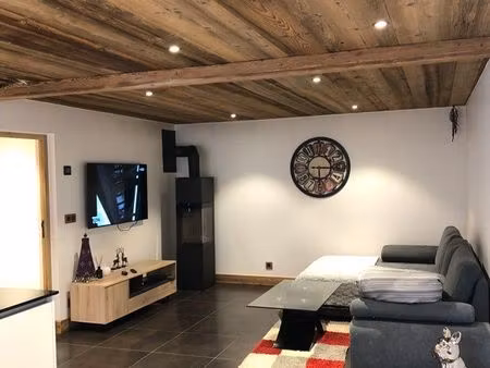 appartement + terrasse extérieure