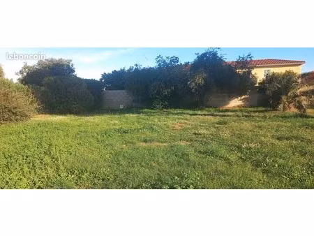 terrain a batir 4 faces