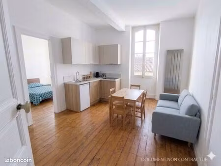rare - rabastens centre ville appartement t2 avec acces jardin privatif
