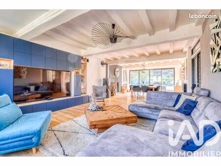 maison familiale 8 pièces 202 m²