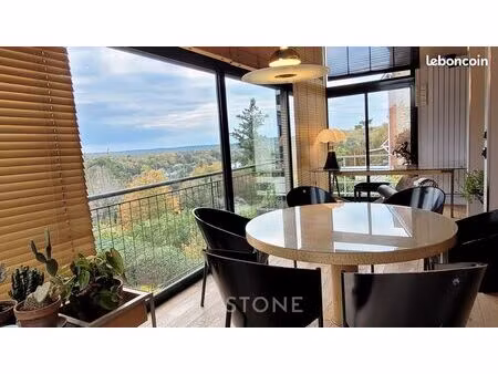 maison d’architecte avec vue sur la vallee de la seine