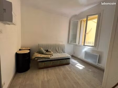 studio location à l'année