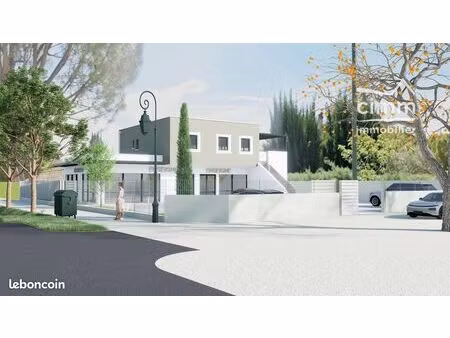 boutique 85 m² mazan