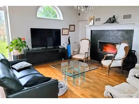 maison 5 pièces 155 m²
