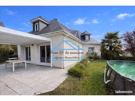 maison 7 pièces 180 m²