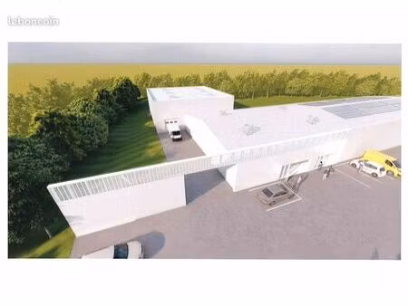 local commercial 650 m² crach