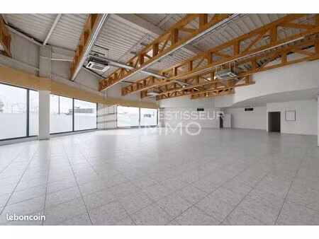 local commercial 350 m²