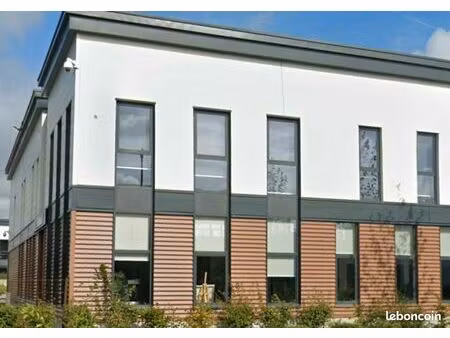 local d'activite 160 m² serris