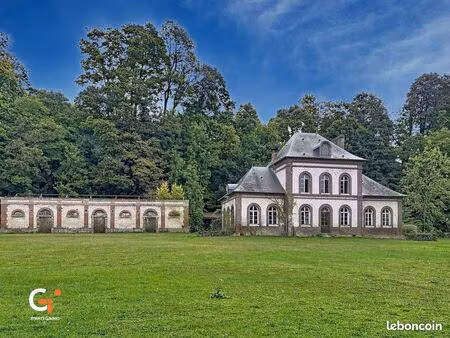 propriété 6 pièces 253 m²