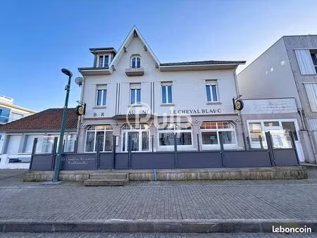 local restaurant 123 m²