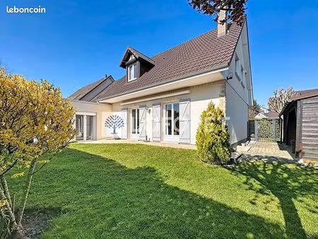 maison 6 pièces 132 m²