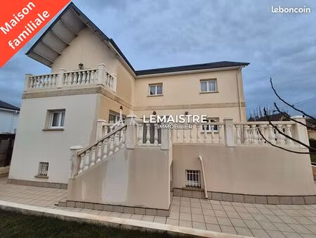 maison 10 pièces 349 m²