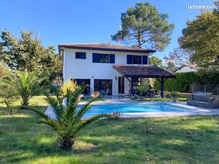 vends maison « esprit de famille »