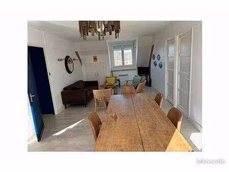 traversant de 75 m2 - lumineux - 3 chambres - 250 m de la plage»