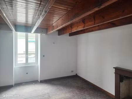 appartement t3 de 70m² - bourg d'héric