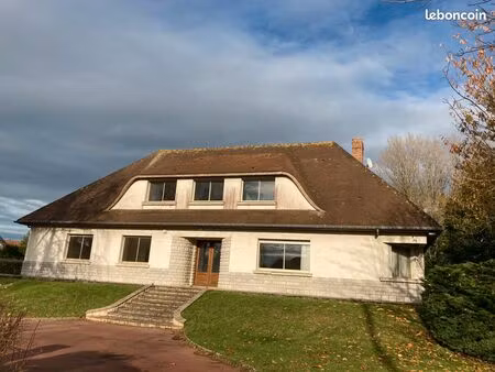 tres grande maison traditionnelle ideal profession liberale et pmr