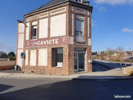 local commercial 90 m² – grande vitrine – très lumineux