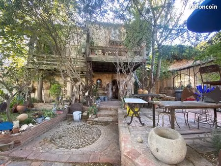 mas du xvie siècle avec dépendances