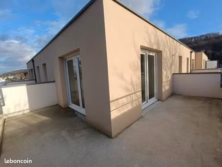 appartement 3 pièces 61 m²