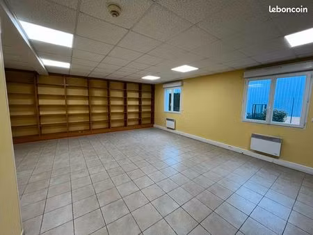 bureaux 188 m² fontenay-trésigny