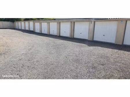 garage à louer