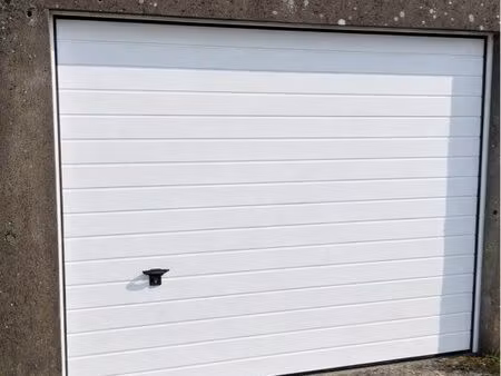 local de stockage professionnel