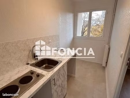 studio 1 pièce 30 m²