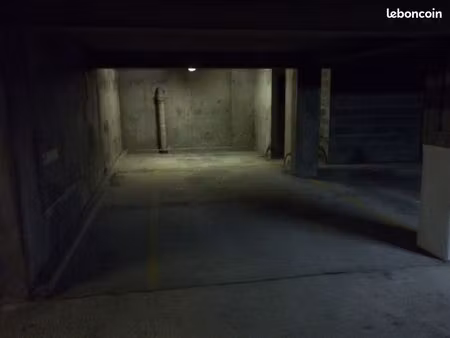 parking à louer