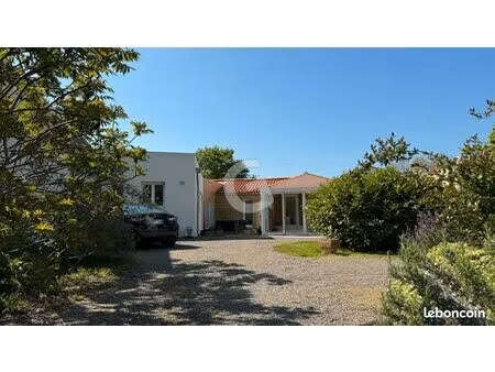 propriété 5 pièces 109 m²