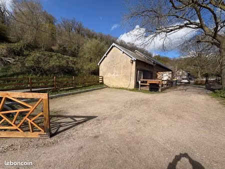 petite écurie à louer