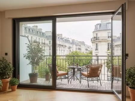 2 pièces à proximité de la gare de louvres avec balcon