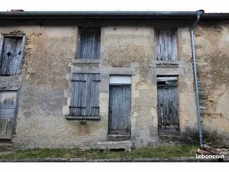 loft/atelier/surface 2 pièces 67 m²