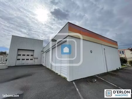 local d'activité 1 740 m²